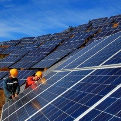 Sẽ đề xuất giảm giá mua điện mặt trời sau năm 2020